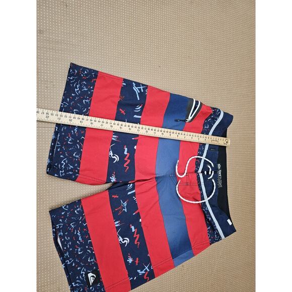 Quicksilver DryFlight Board Shorts / Swim Trunks Men's 32 - Picture 6 of 12
